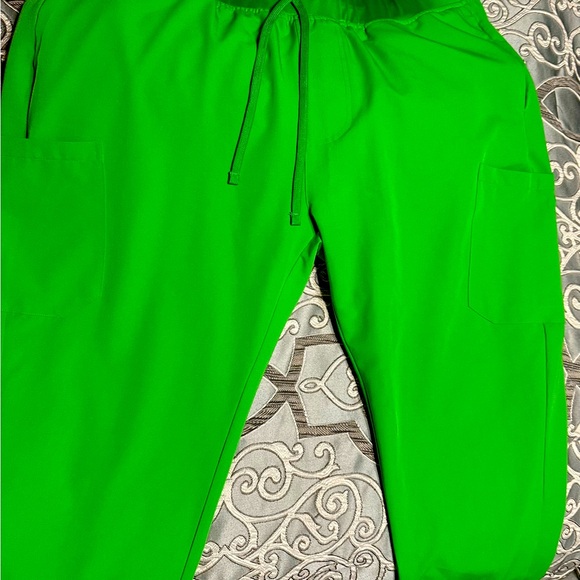 Mandala Scrub set size 2X - Picture 11 of 13